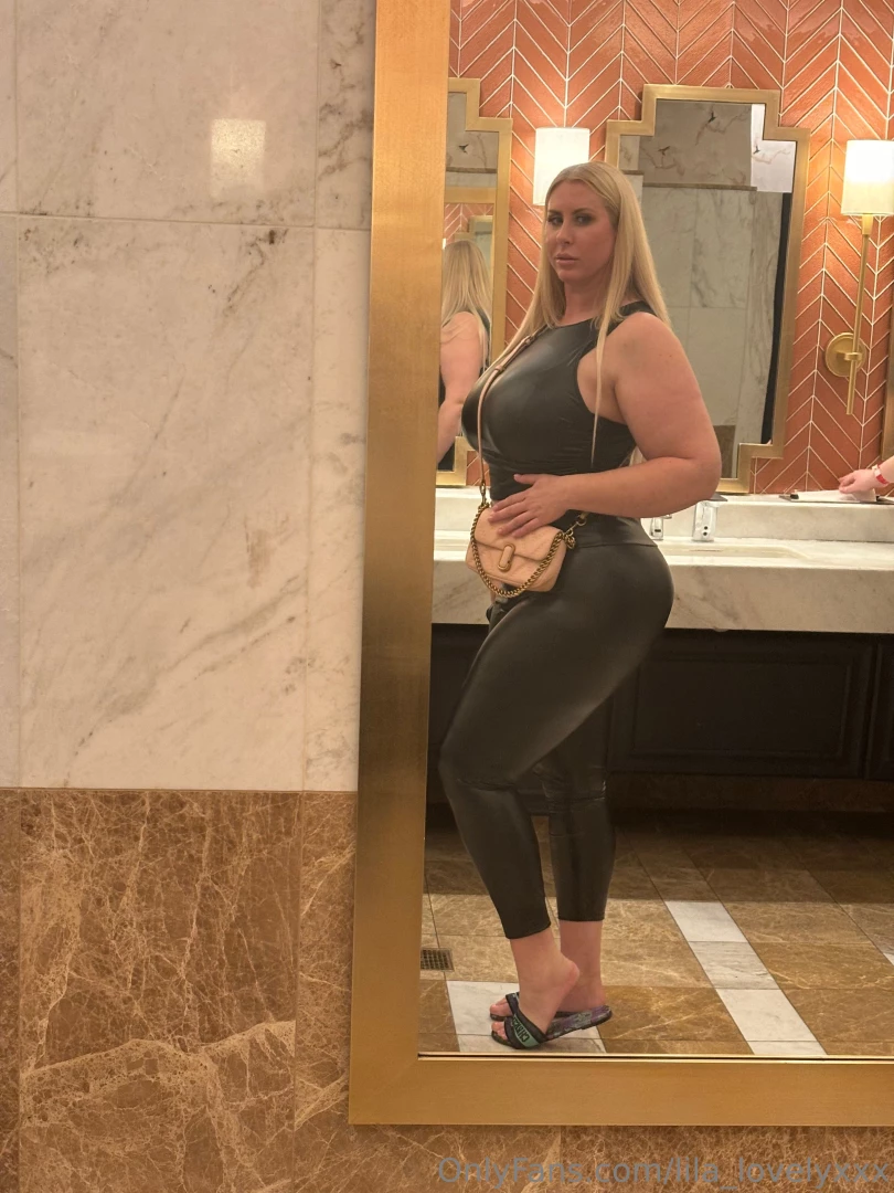 Another day of milfing come see what i get into lila_lovely 