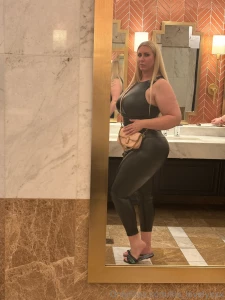 Another day of milfing come see what i get into lila_lovely