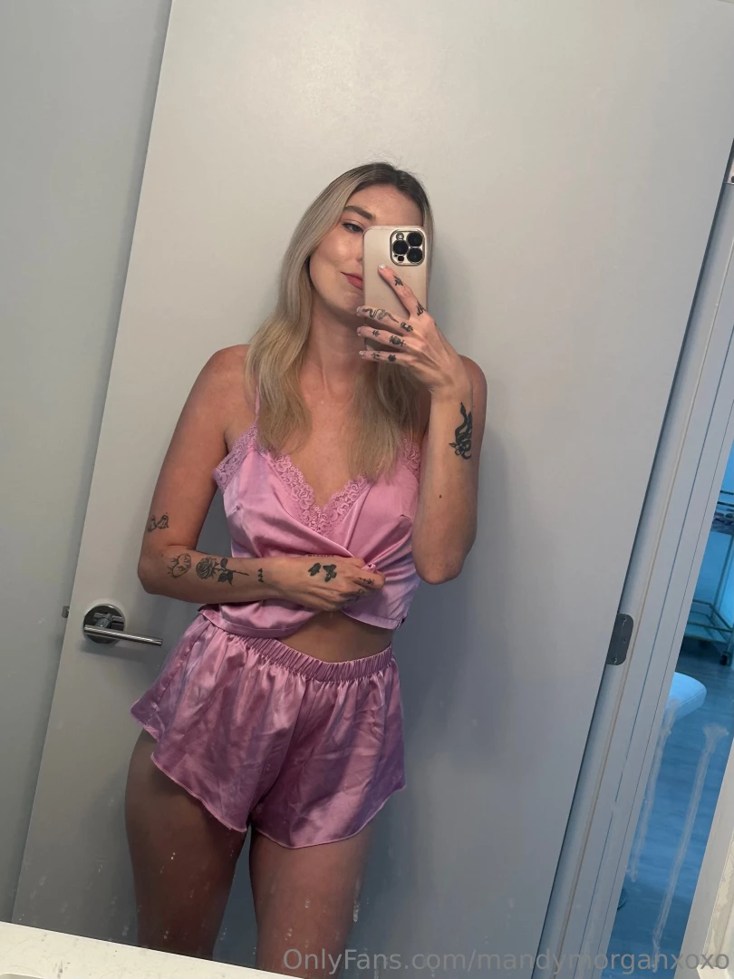 Who else likes a matching set on me 