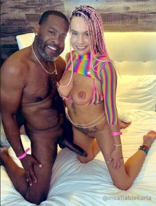 About to party hard with this chick jiggaajohnsonvip