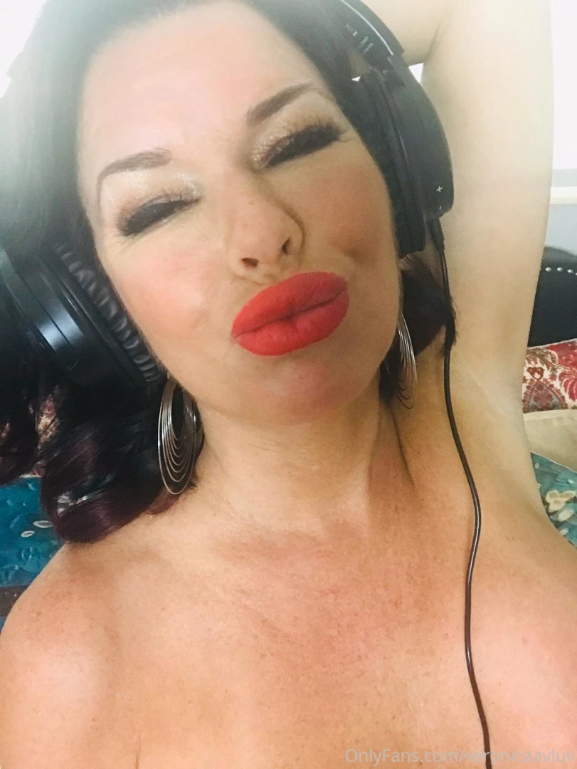 These lips need a place to land on 