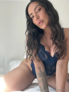 Do you want to see how naughty i can be send me a message and i will part 1