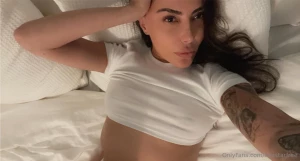 Come here baby lay beside me