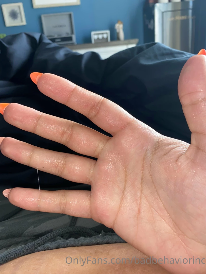 Fuckkkk i m sooo wet 