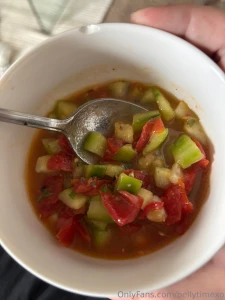 Having a mini love affair with my homeade tabbouli its so good