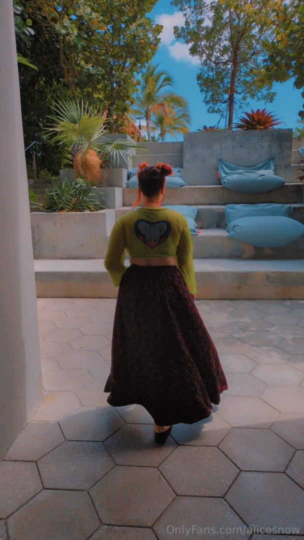 I know the view s better from back here 