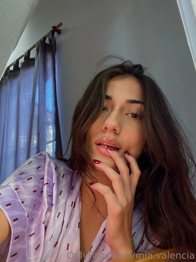 Heyylet s have a nice day together 