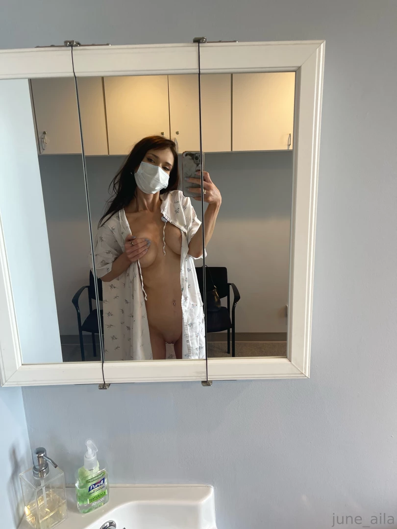 Who wants to play doctor 