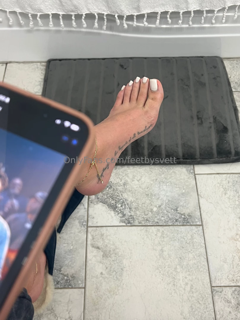 My feet look atrocious i have a boo-boo still i need a pedicure i just 