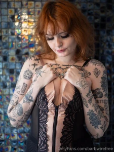 I know ur looking barbwirefindomme pixiepleasing barbwirefindomme