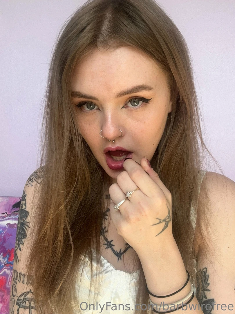 Wanna be my sissy barbwirefindomme pixiepleasing barbwirefindomme 