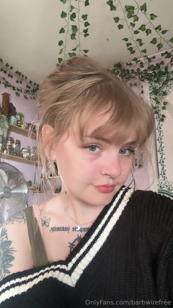 U need head barbwirefindomme pixiepleasing barbwirefindomme 