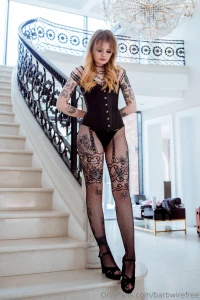 Worship at my feet gooner barbwirefindomme pixiepleasing