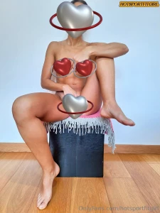 Take advantage of this week s promotion 14 porn photos without effects part 1