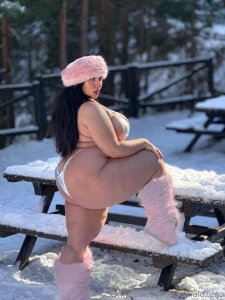 Big momma big legs xclusive content just here and just for suscribers