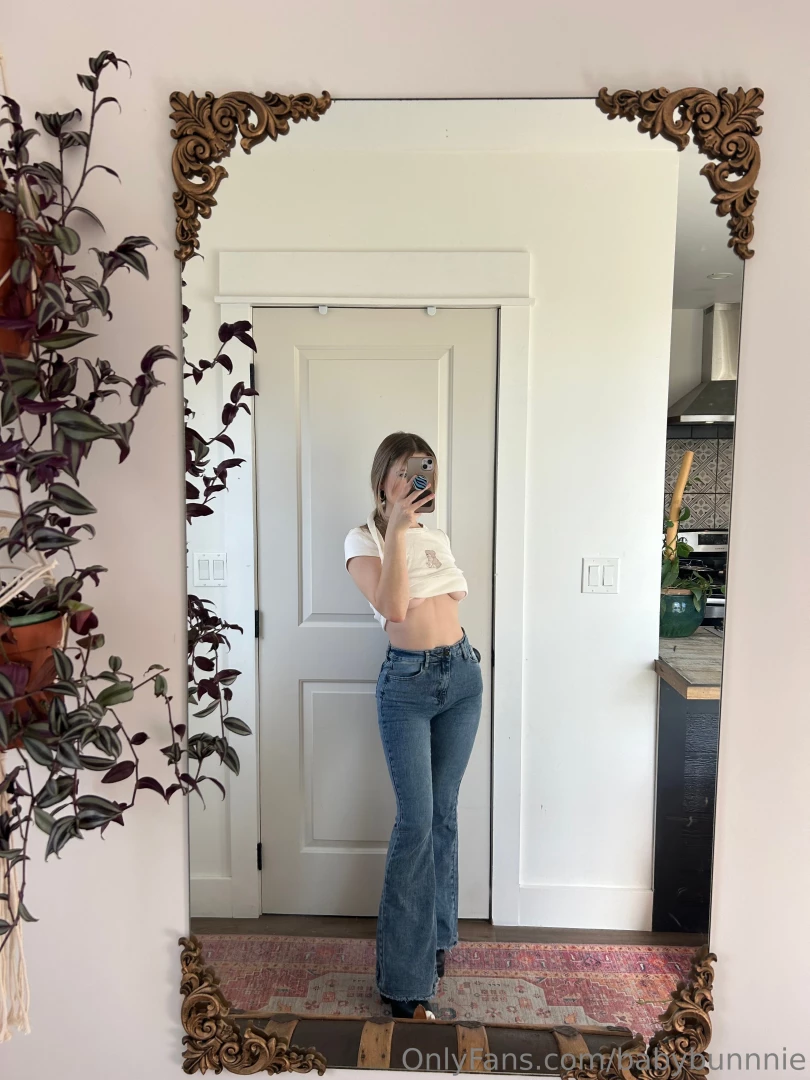 Feelin like a bratz doll in this outfit heheh part 1 