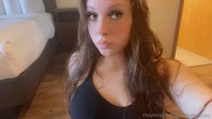 Scroll if u wanna see what my camera roll looks like when i try to part 3