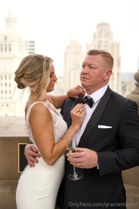 Eeeepppp my man is so handsome and my booty looks gooooooooooood