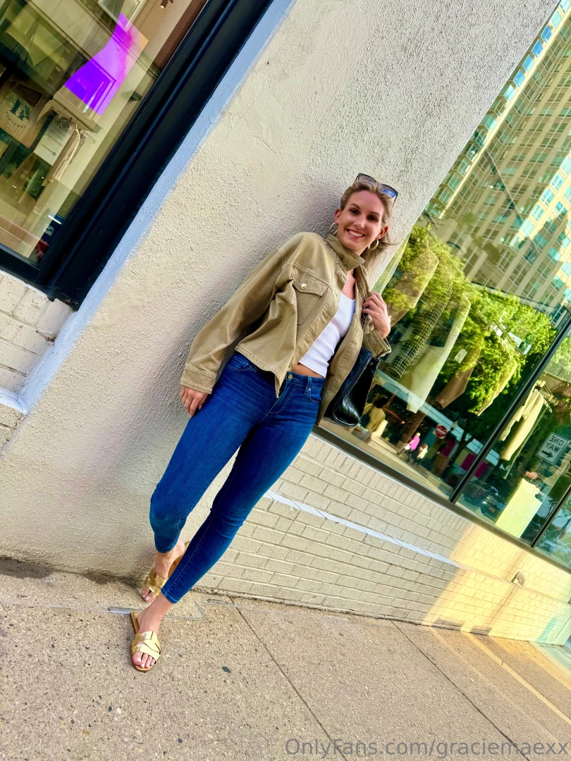 It s a little windy today in the hehe 