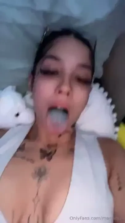 Who s active and wants to sext 