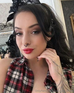 I m feeling playful i hope that you can thrill me