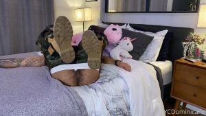 Had no one to show off my hole to after thanksgiving dinner i really part 2