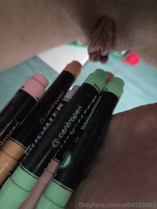 How many pens do i put inside my pussy video