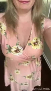 Love it when she s showing herself off southernbeauty4u fyp milf