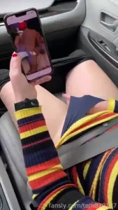 How can i concentrate on driving while she s doing this lol