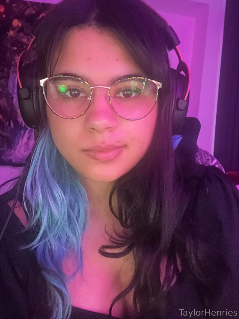 Have you checked out my nude page yet taylorhenries part 2 