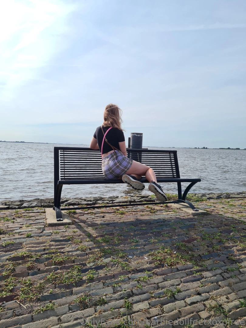 Loving the view barbiedollfeetxoxo 