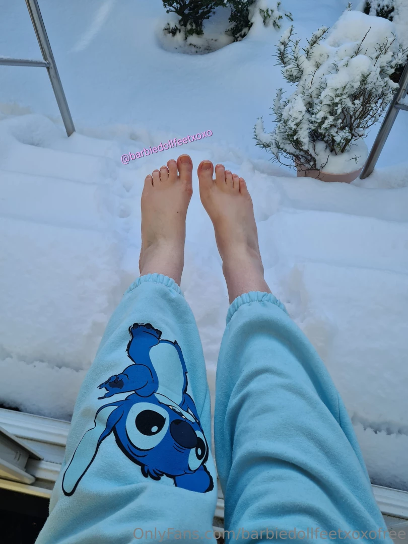 My feet are cold baby are you going to warm them up 