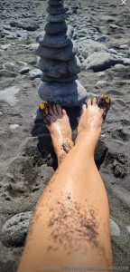 42 y o milf i have long legs and tight pussy come here if you have