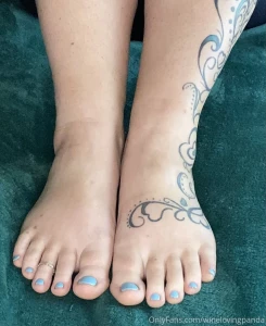 Fresh pedicure anyone part 1