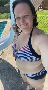 Who wants me to post another squirting vid part 1