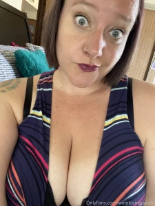 Working hard or hardly working the girls need some attention part 1