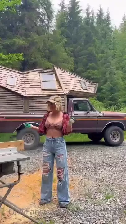 Just your typical day at cabinland 