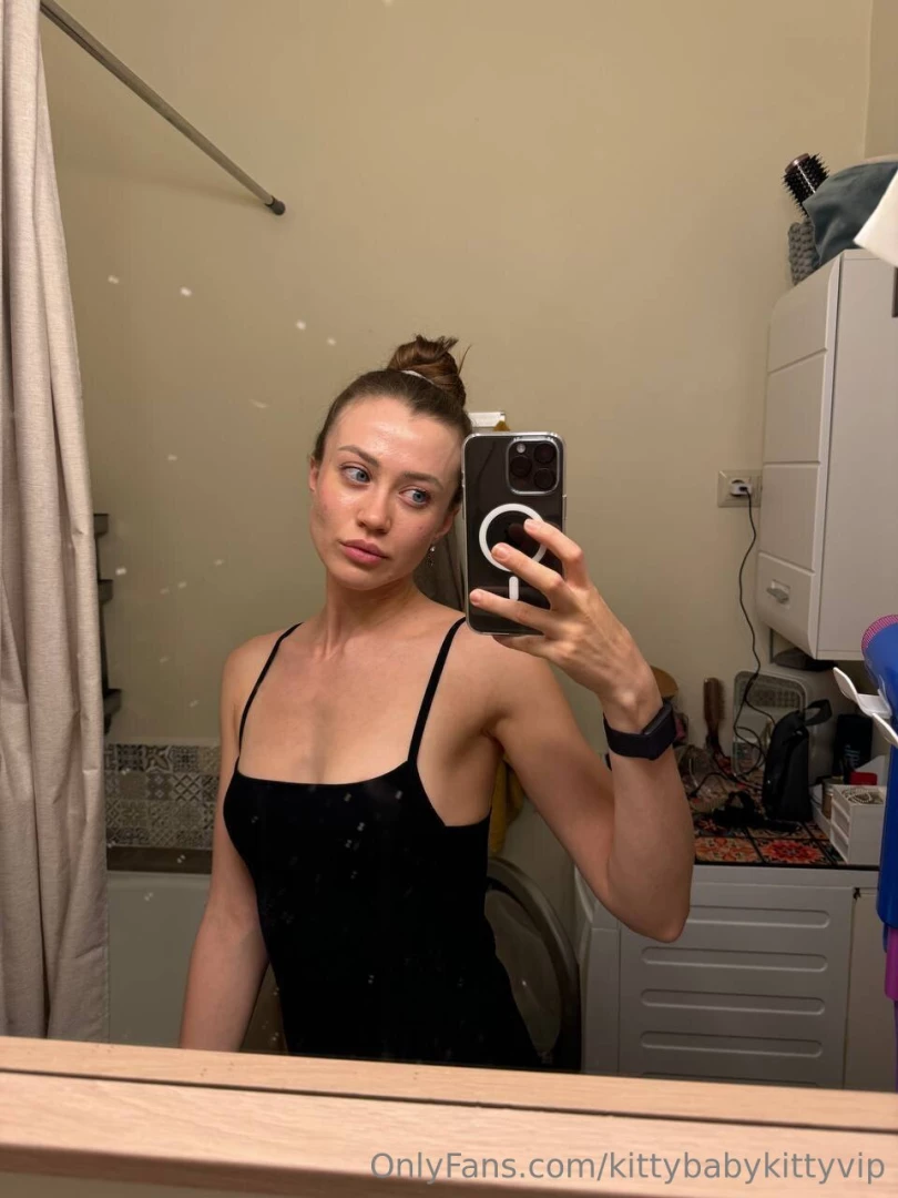 I watched a horror movie at night and almost didn t sleep apparently 