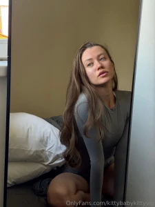 Hey sweeties it s me kitty sliding into my gray workout jumpsuit like