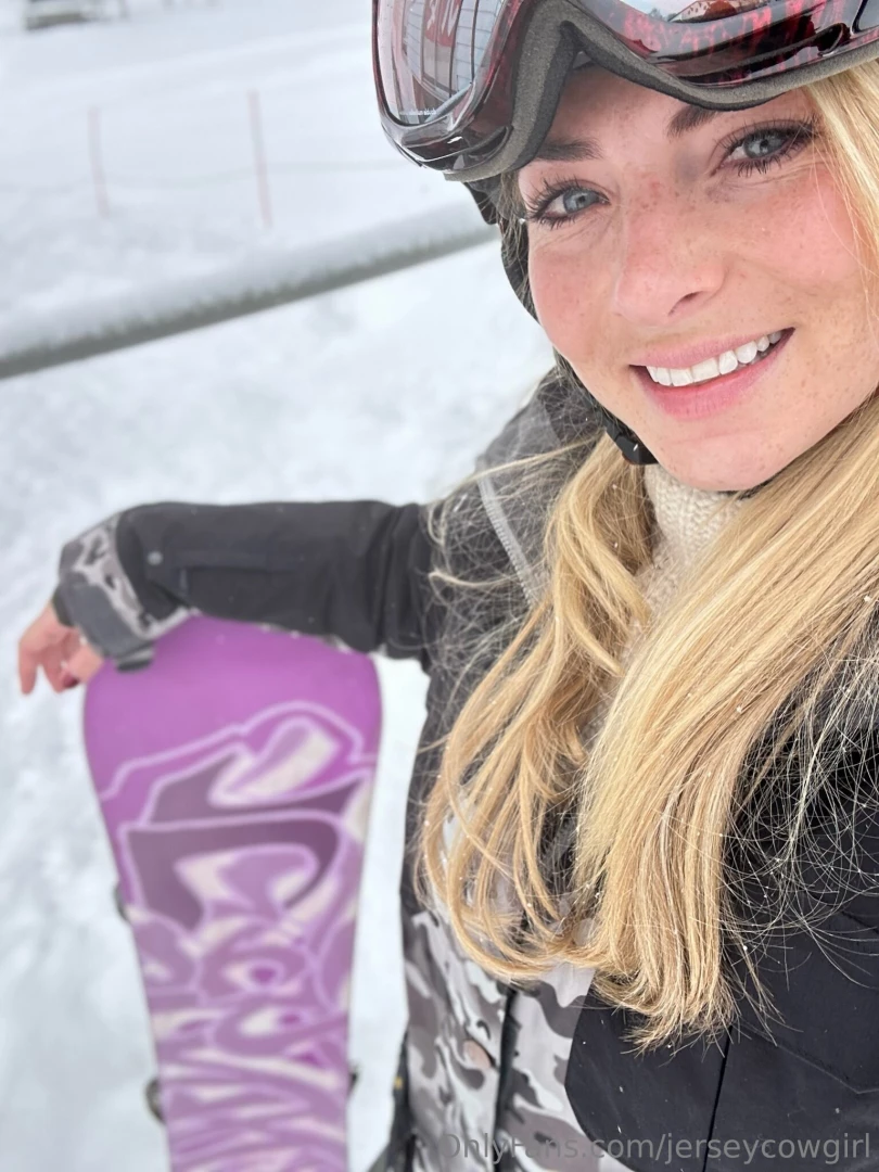 Throwback to when i learnt to snowboard part 1 