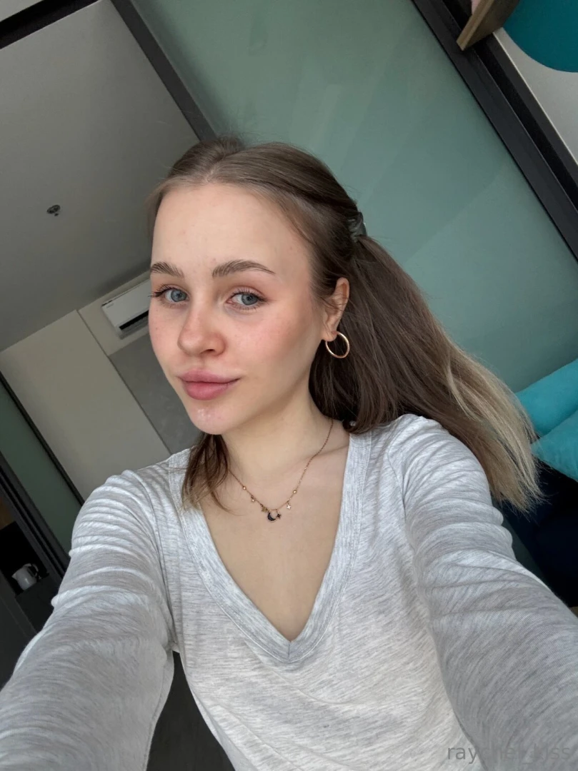 Goood morning i wish you a good day and a sexy mood 