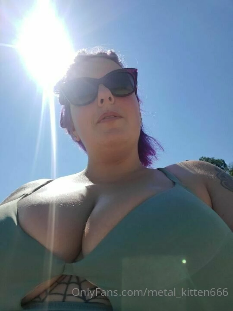 Tips are greatly appreciated spoil me i ll spoil you 