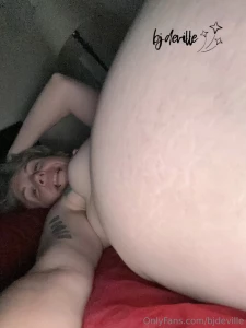 Good morning afternoon my precious perverts if you can t tell i live