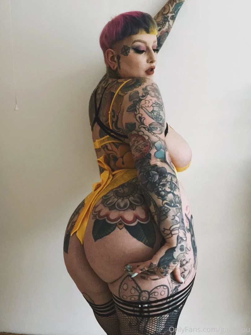 Trying to look good for you babe and show you my best angles part 2 