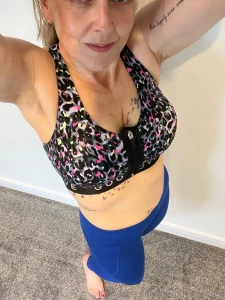 Gym time again i am not skinny i am a uk 12 and strength train daily i