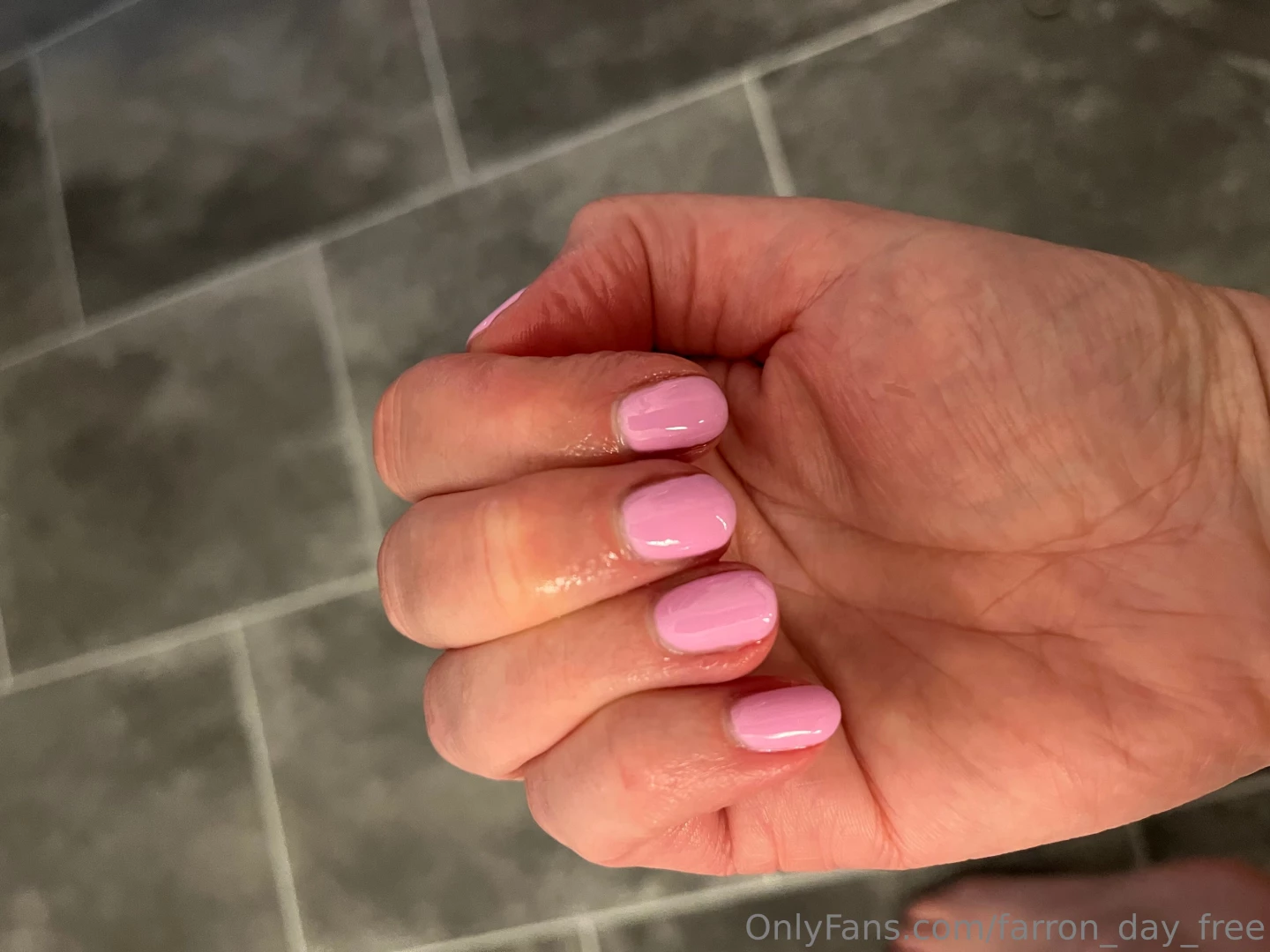 New colour changing nails 