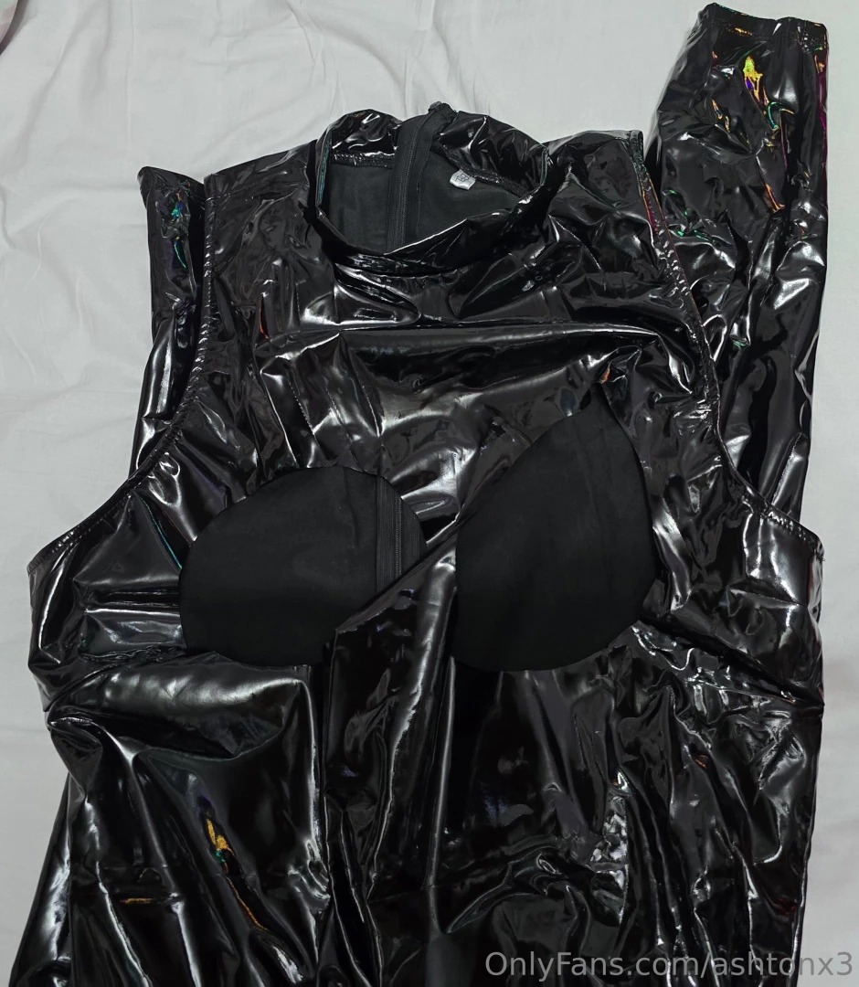 Anyone want to lay on my tits also new catsuit unlock to see my part 1 