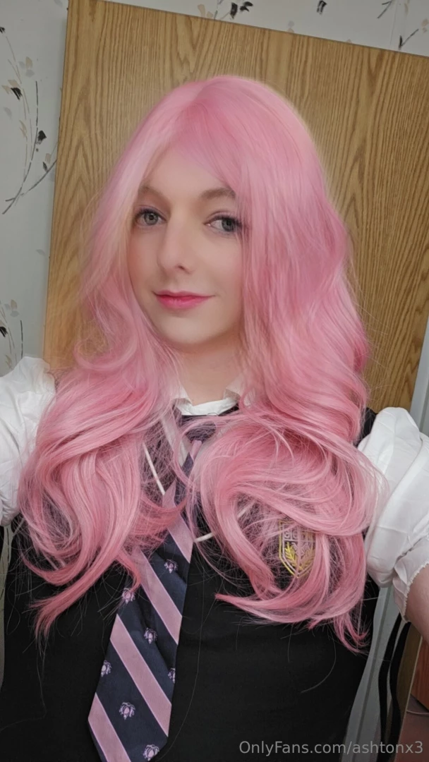 New wig and outfit part 2 