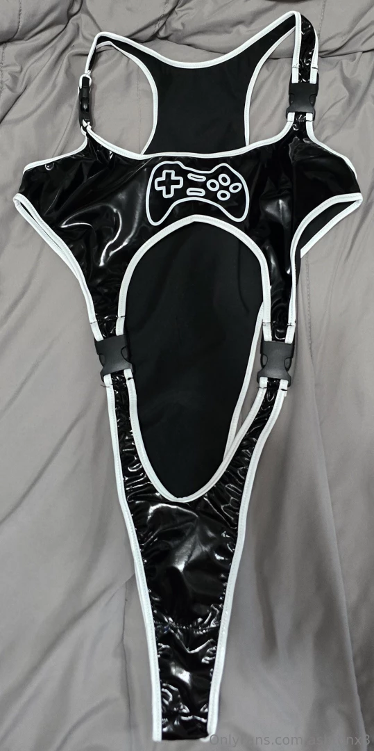 I love my new gamer outfits 