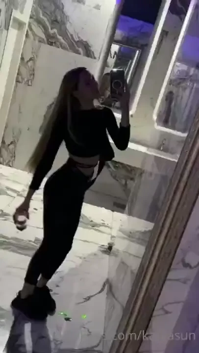 Can t get past the huge mirror 